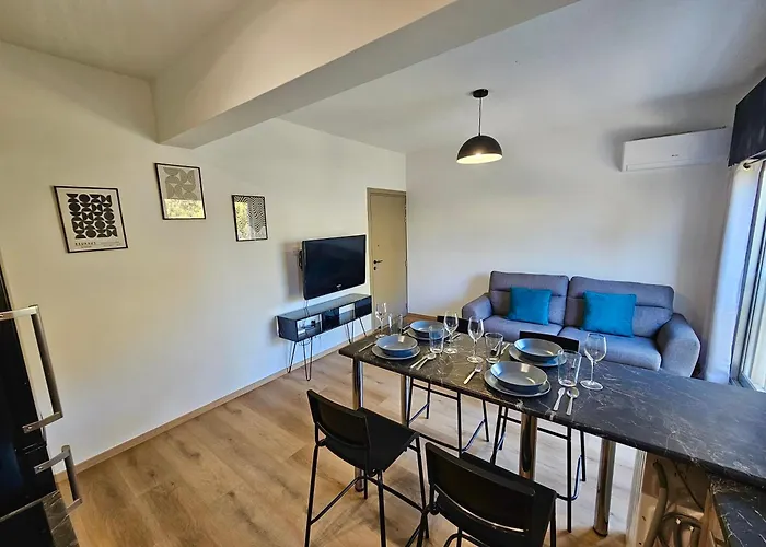 Daire Riverside Escape Charming 1- Bedroom Flat